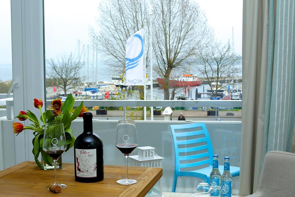 Acqua Strande Yachthotel & Restaurant Værelse billede