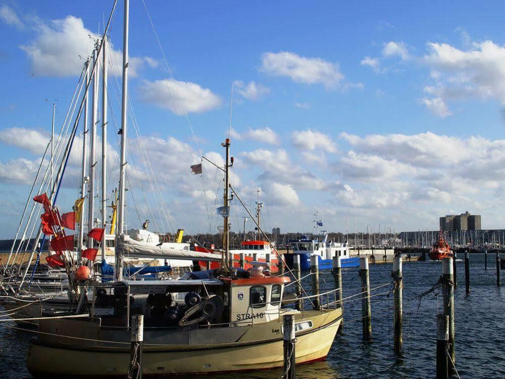 Acqua Strande Yachthotel & Restaurant Eksteriør billede